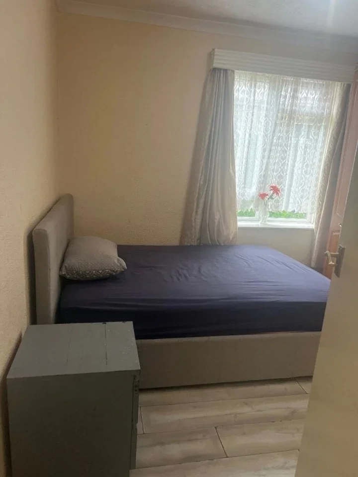 Room Forterie Gardens in Greater London
