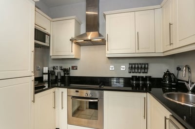 Flat Harcourt Terrace in Greater London