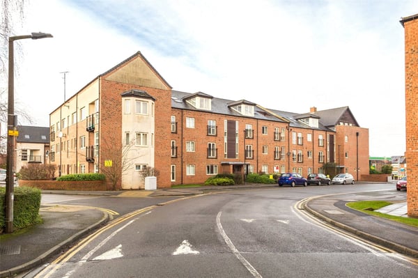 Flat Lawrence Square in York