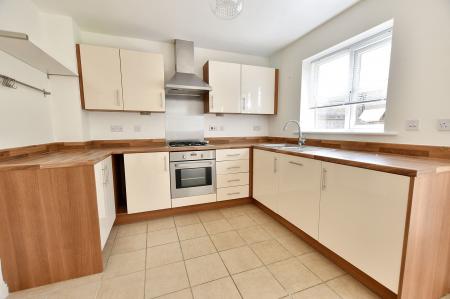 House Banks Crescent in South Kesteven