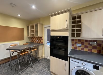 Flat Charnock Avenue in Nottingham