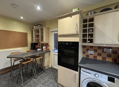 Flat Charnock Avenue in Nottingham