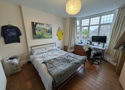 Flat Charnock Avenue in Nottingham
