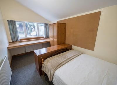 Flat Charnock Avenue in Nottingham