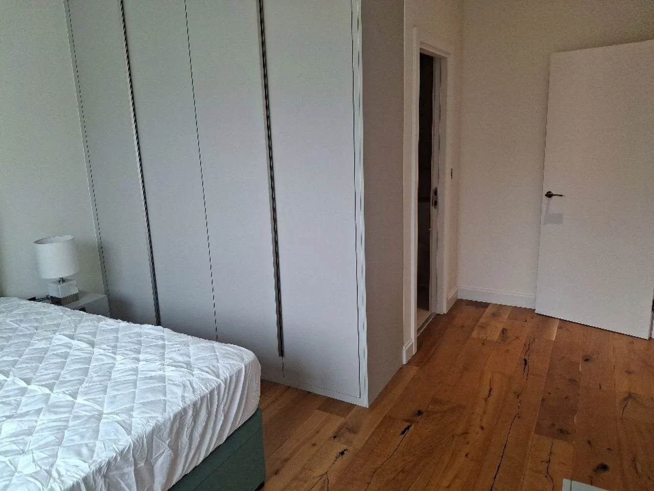 Room Cloud Street in Greater London