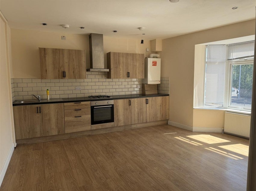 Flat Great West Road in Greater London