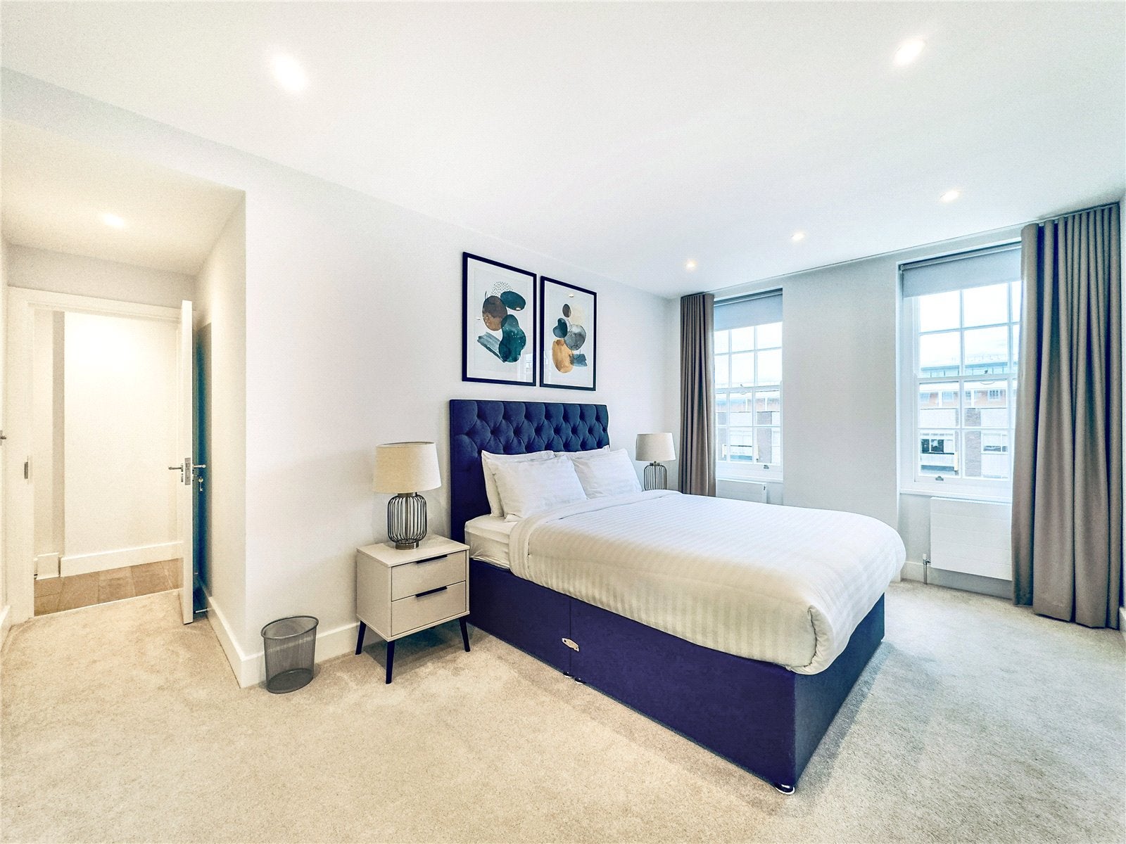 Flat Portman Square in City of Westminster