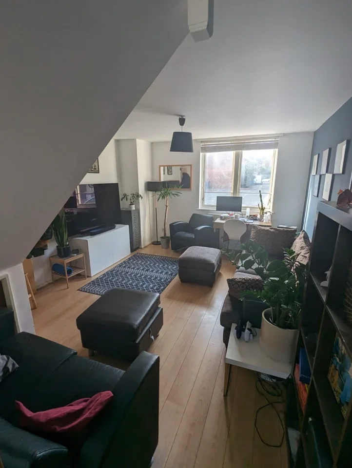 House Grand Union Crescent in Greater London