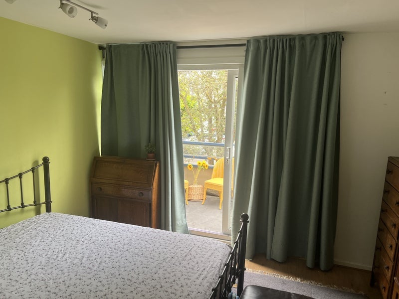 Room Rawnsley Avenue in Greater London