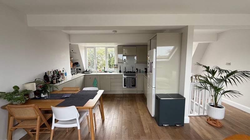 Room Findon Road in Greater London