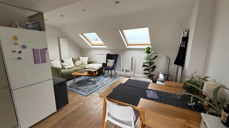 Room Findon Road in Greater London
