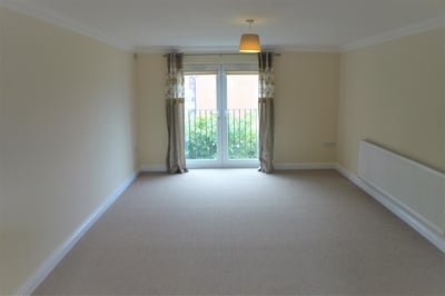 Flat Dale Street East in Horwich