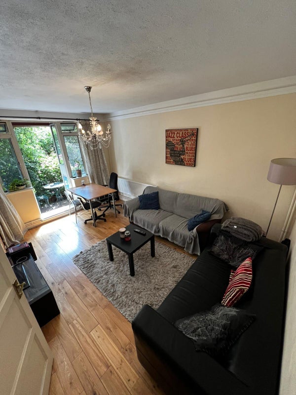 Room Collier Street in Greater London