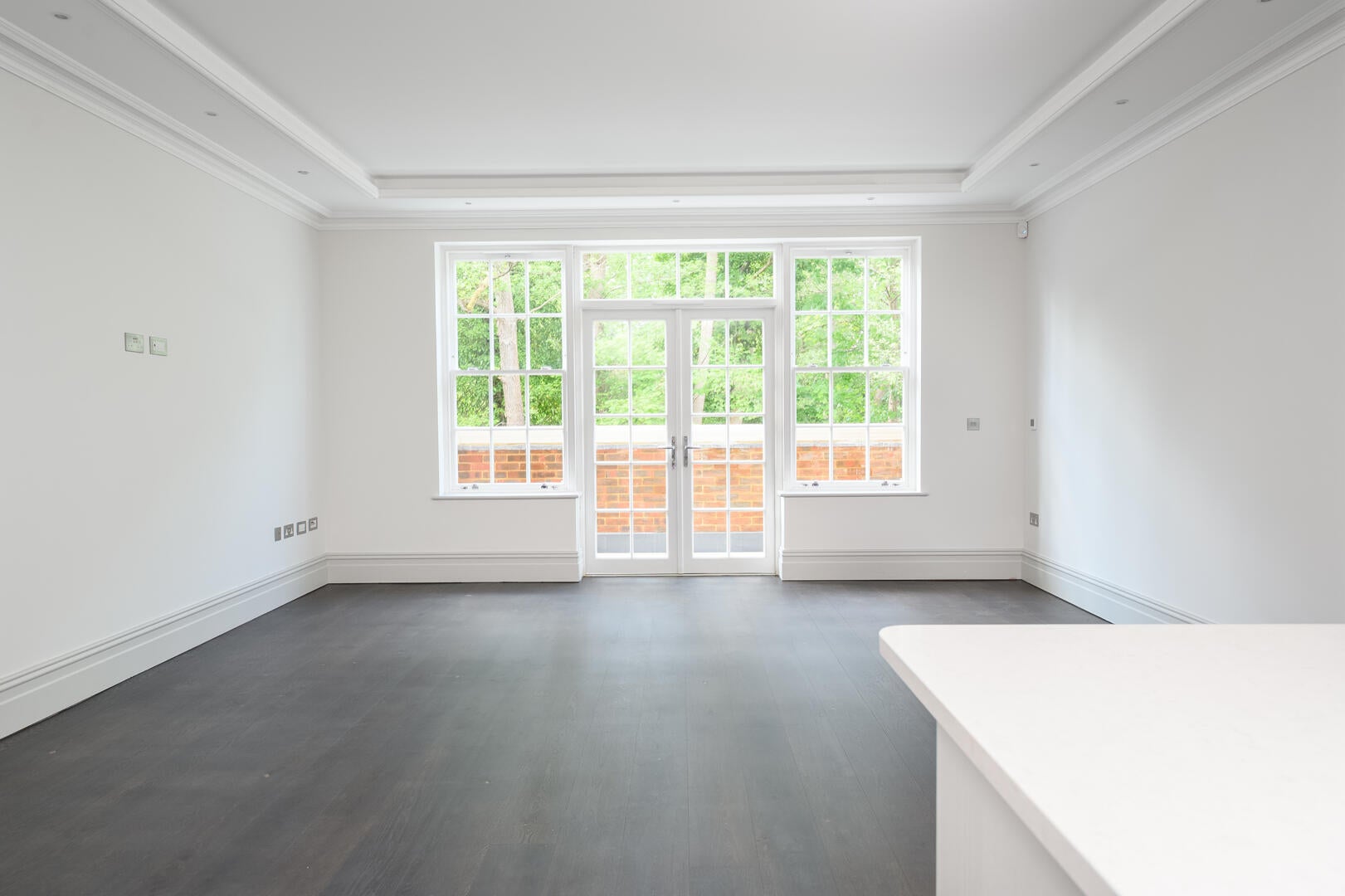 Flat London Road in Sunningdale