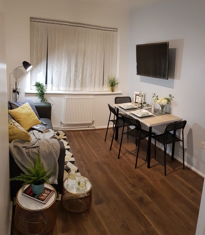 Flat Letitia Street in Liverpool