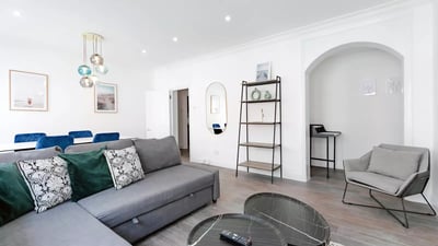 Flat Trebovir Road in Greater London