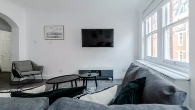 Flat Trebovir Road in Greater London
