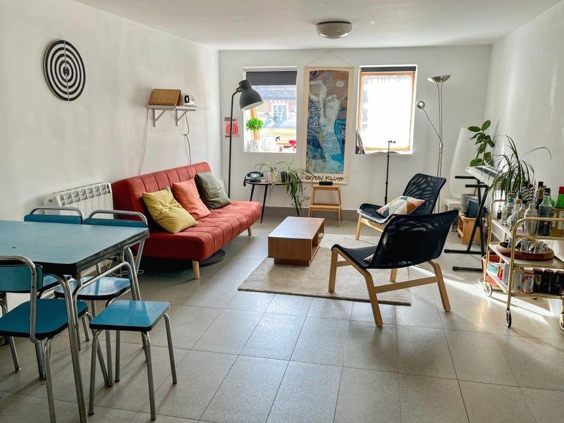 Room Morning Lane in Greater London