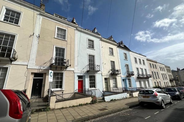Flat Whiteladies Road in Bristol