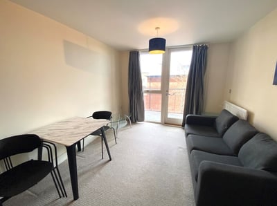 Flat Midford Grove in Birmingham