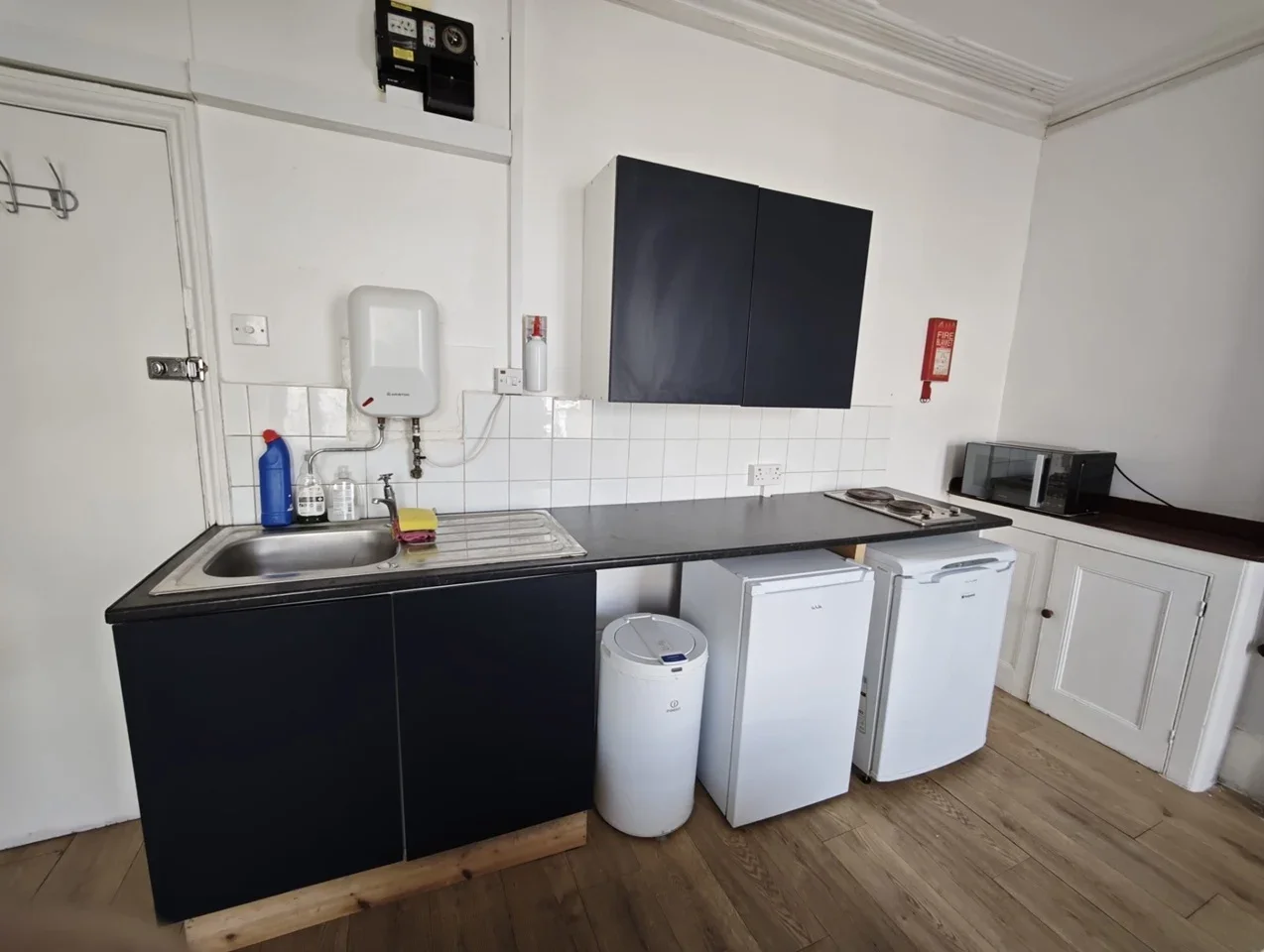 Room Offord Road in Greater London