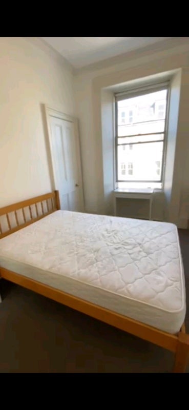 Room Bruntsfield Place in City of Edinburgh