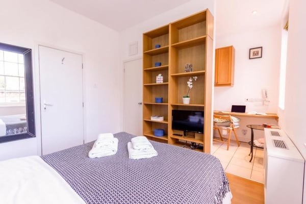 Flat North Gower Street in Greater London