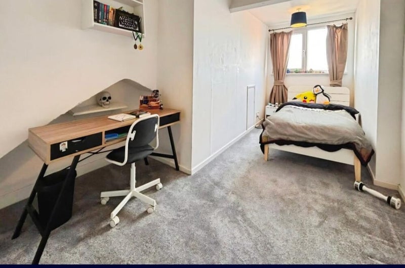 Room Pitt Street West in Barnsley