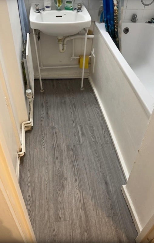 Room Westferry Road in Greater London