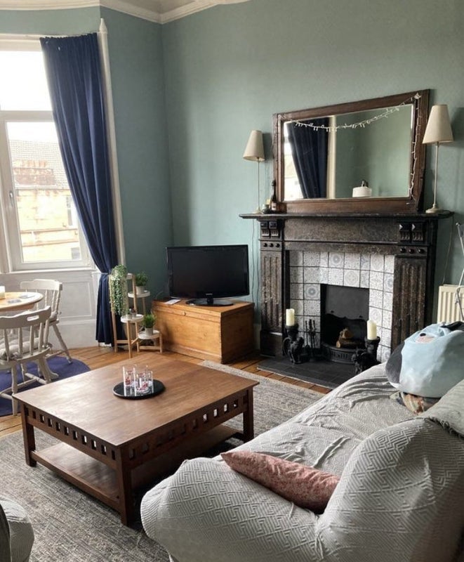 Room Paisley Road West in Glasgow