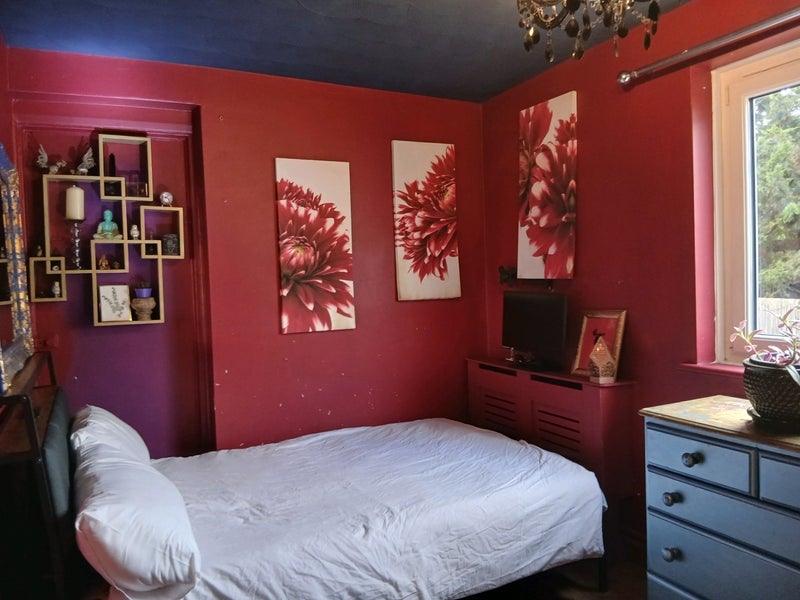 Room Hermon Hill in Greater London