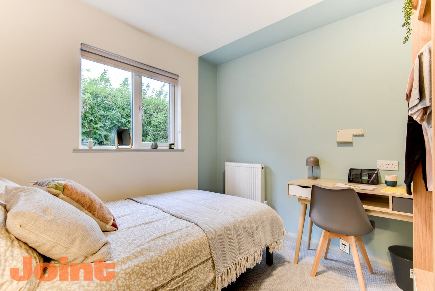 Flat Lydney Road in Bristol
