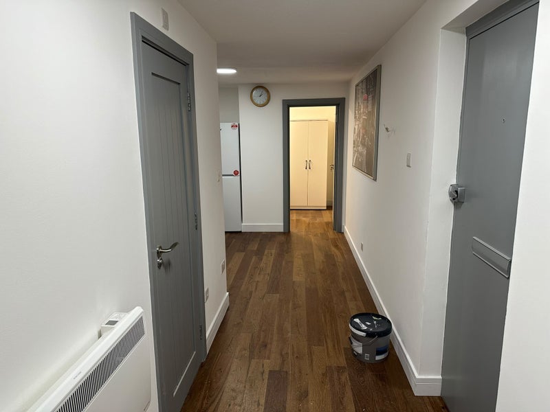 Flat Myers Lane in Greater London