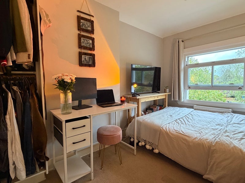 Room The Mall in Greater London