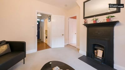 Flat Manciple Street in Greater London