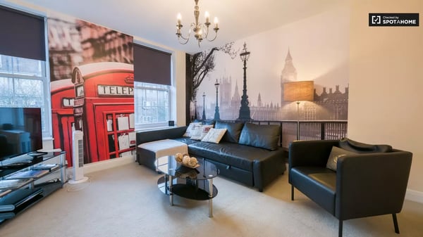 Flat Manciple Street in Greater London