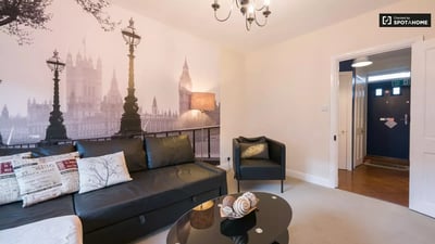 Flat Manciple Street in Greater London
