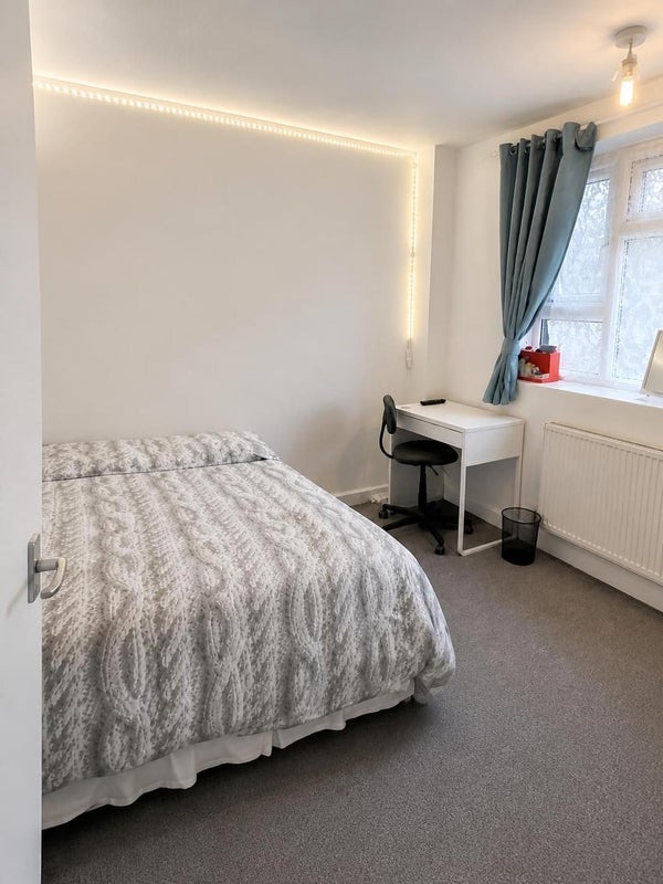 Room Gipsy Road in Greater London