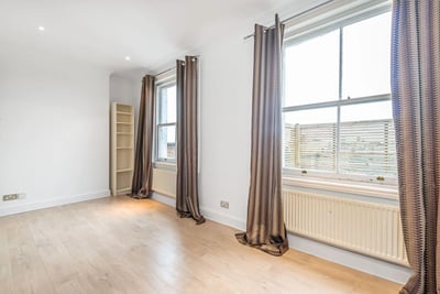 Flat Ladbroke Grove in Greater London