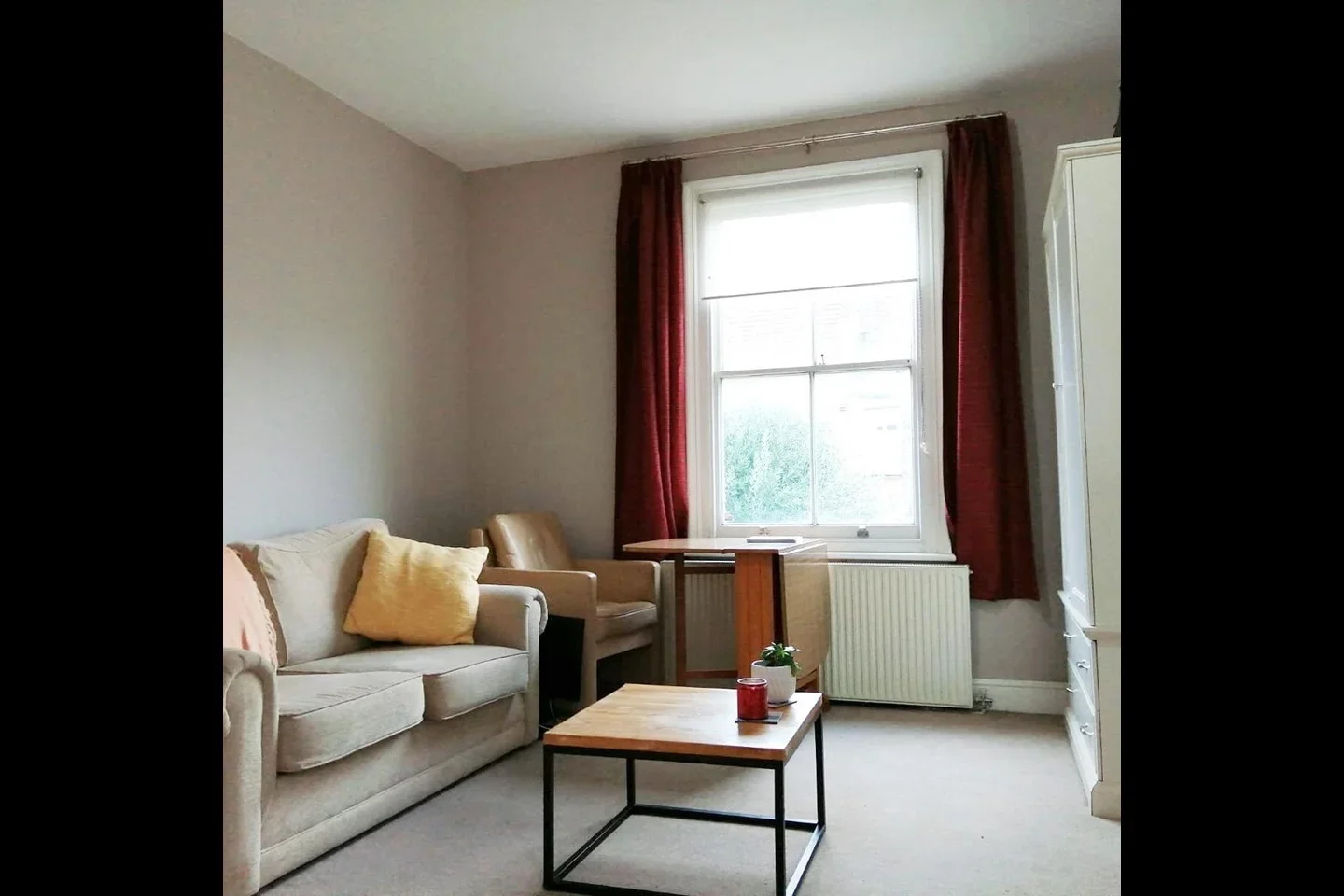 Flat Trinity Rise in Greater London