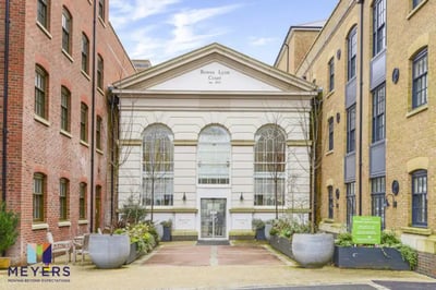 Flat Hamslade Street in Dorchester