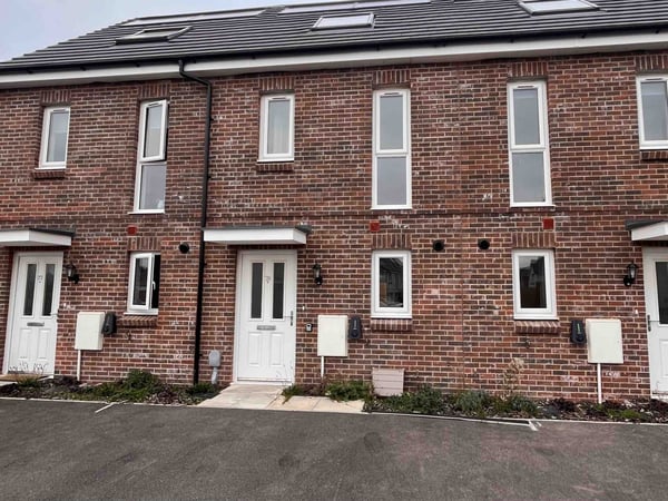 House Mallard Close in Dodington
