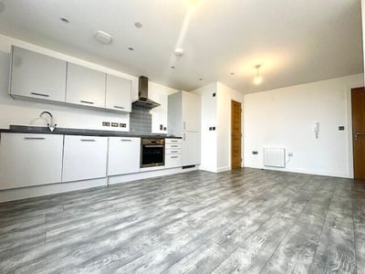 Flat Coventry Road in Birmingham