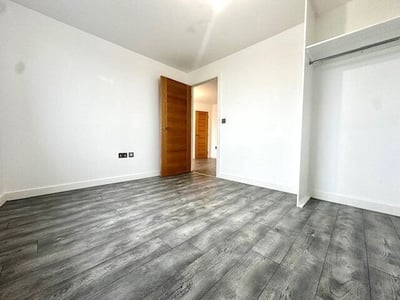 Flat Coventry Road in Birmingham