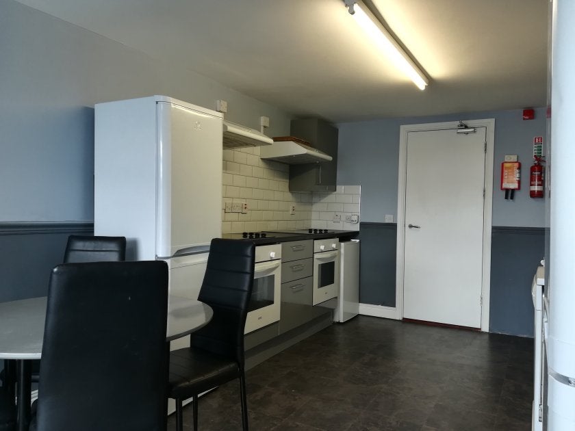 House Uplands Crescent in Swansea