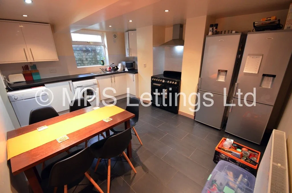 House Back Hessle Avenue in Leeds