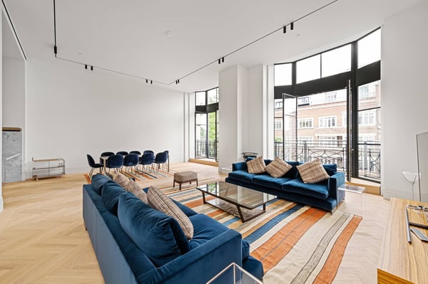 Flat Queensway in City of Westminster