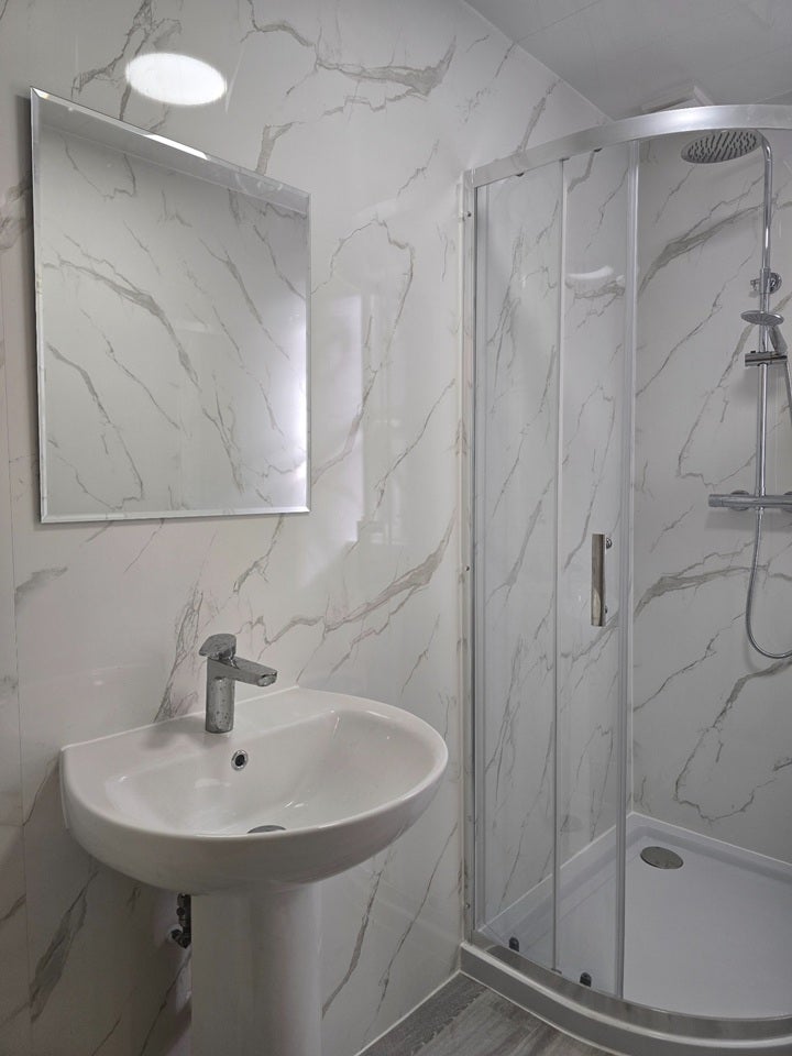 Room Leigh Road in Greater London