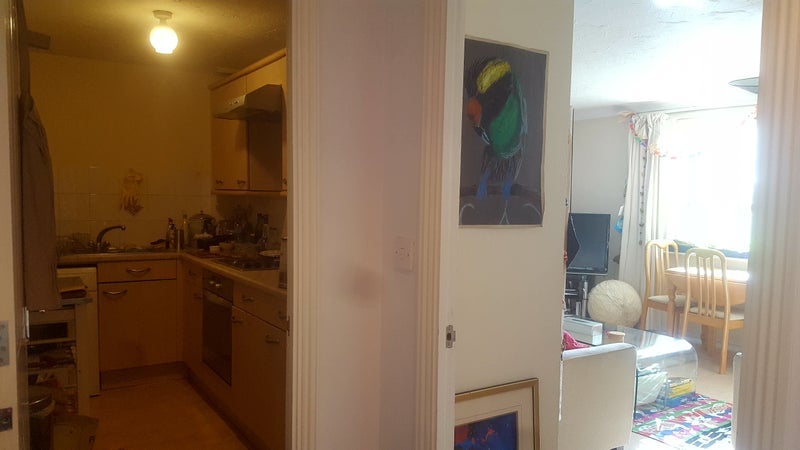 Flat Pickfords Gardens in Slough