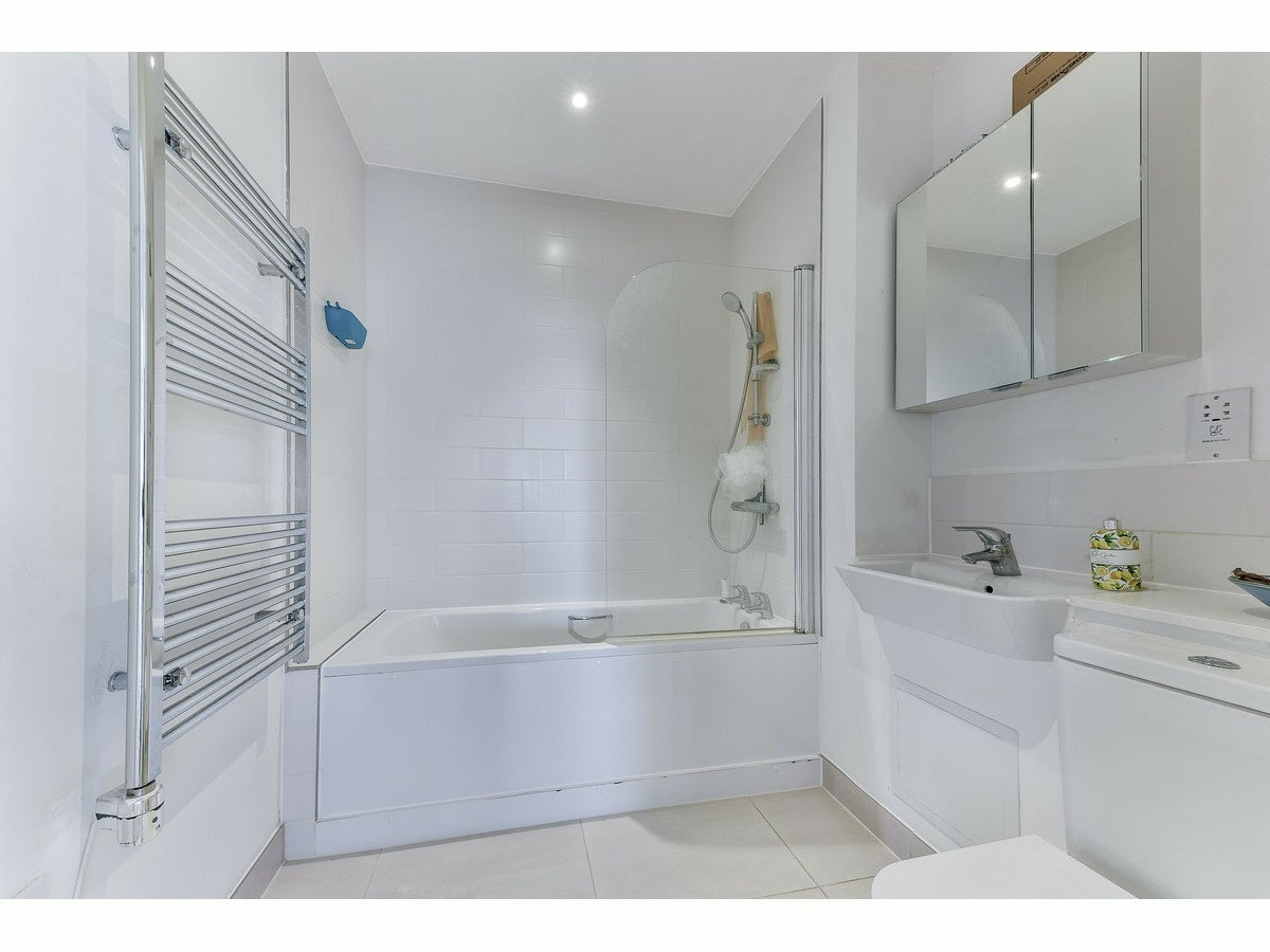 Flat York Place in Greater London